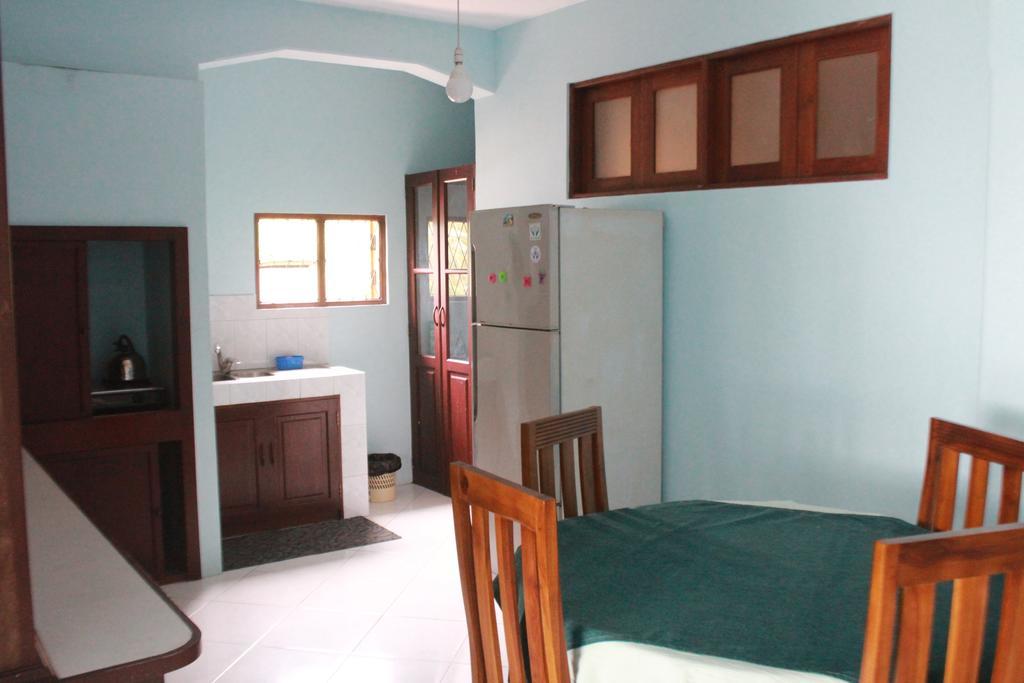 9 A Apartment Kandy Room photo